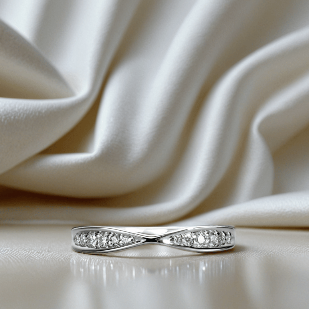The Bowtie Band – Sculpted Moissanite Wedding Ring