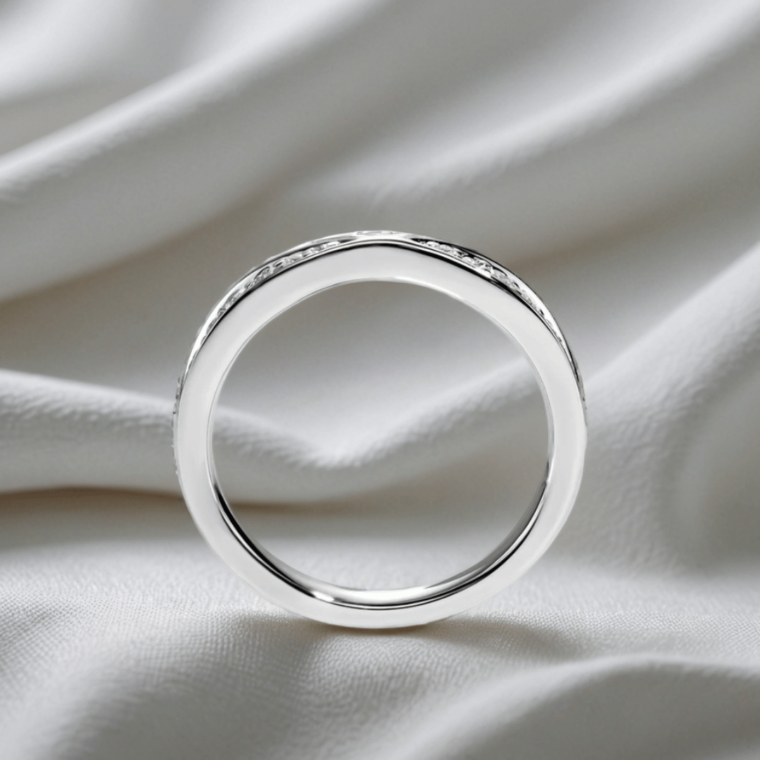 The Bowtie Band – Sculpted Moissanite Wedding Ring