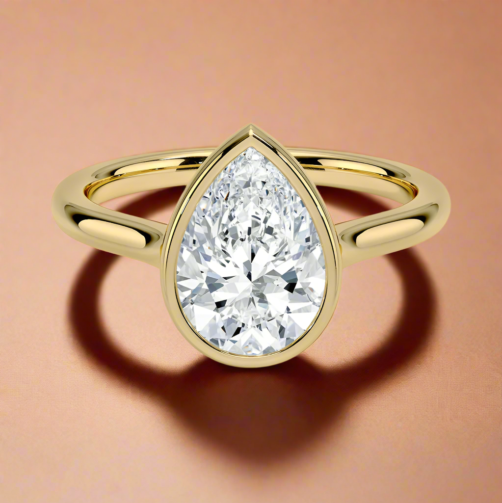 Abbraccio - Pear Cut Engagement Ring