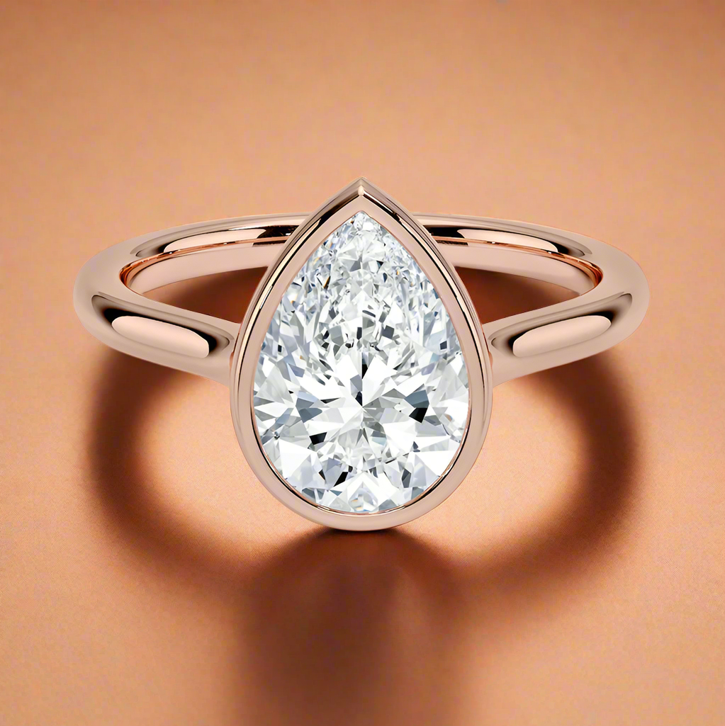 Abbraccio - Pear Cut Engagement Ring