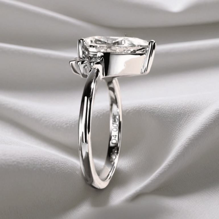 4ct Pear-Cut Moissanite Engagement Ring | Accent Stones for Added Brilliance