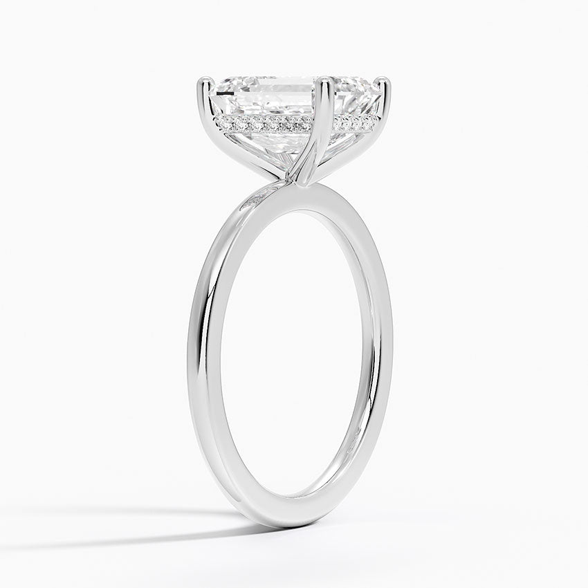 Venere - Emerald Cut Moissanite Engagement Ring