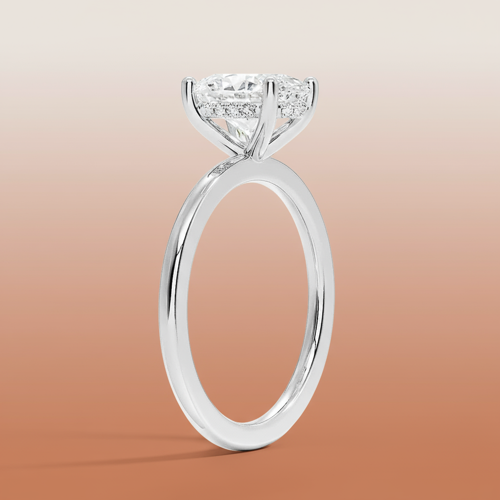 Venere - Oval Cut Moissanite Engagement Ring