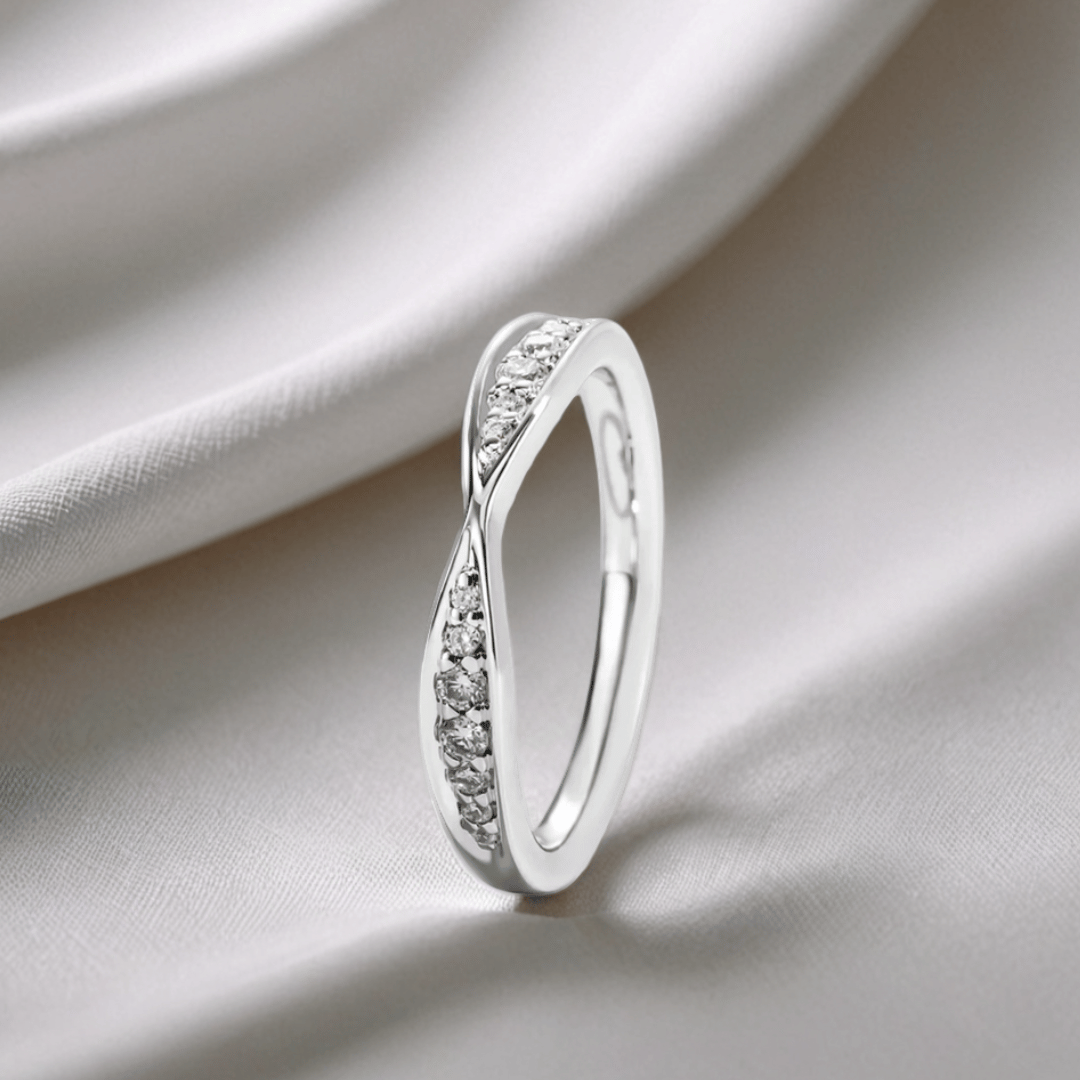 The Bowtie Band – Sculpted Moissanite Wedding Ring