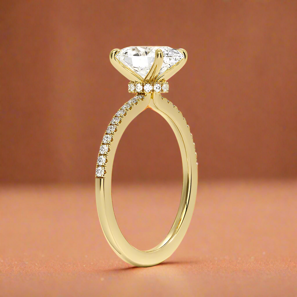 La Luna - Oval Cut Moissanite Engagement Ring