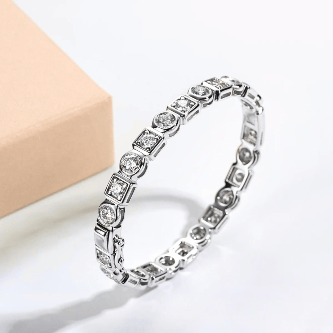 Square & Circle Bezel Design Moissanite Bracelet | 4.5mm Stones