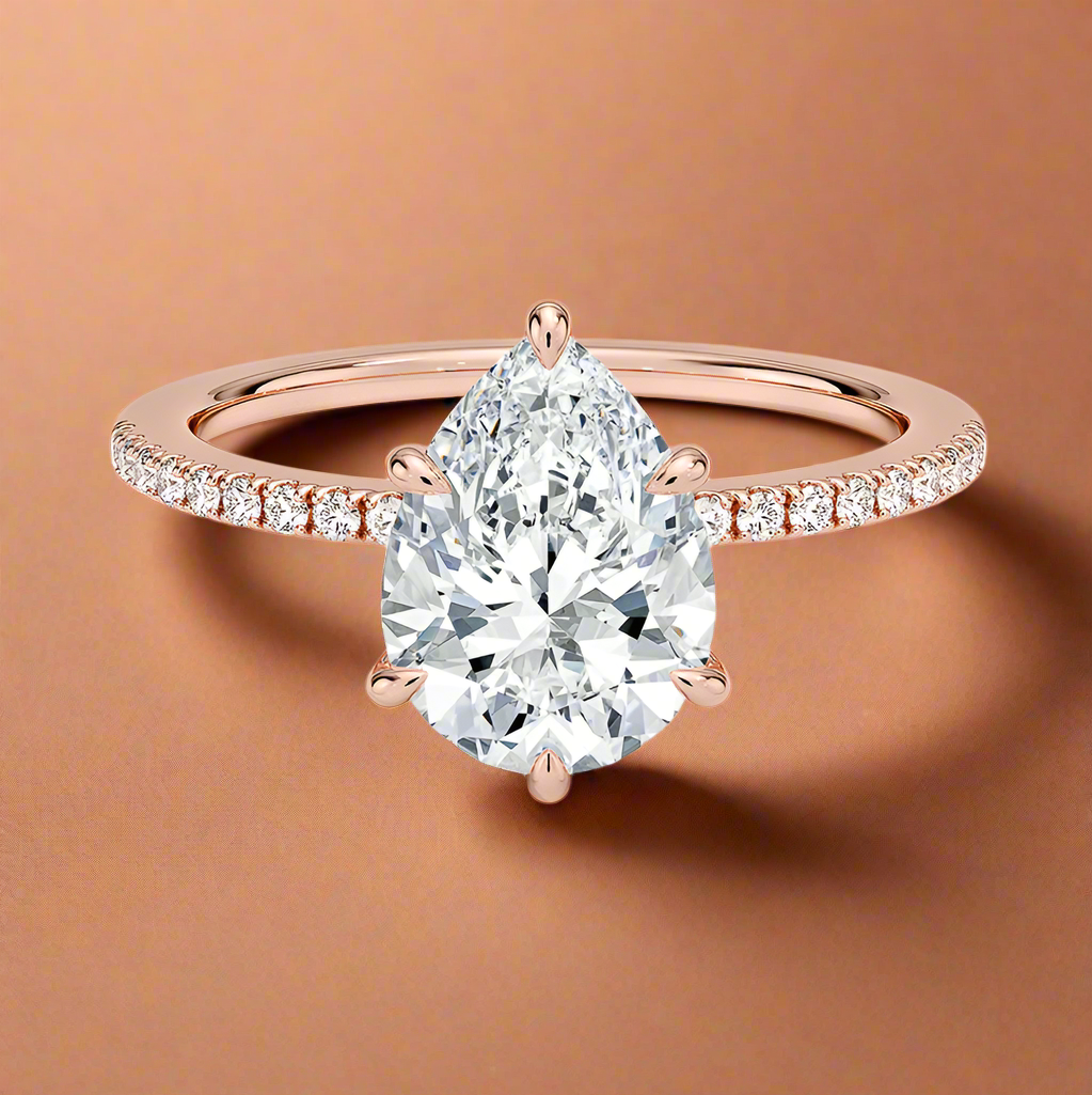 La Luna - Pear Cut Moissanite Engagement Ring