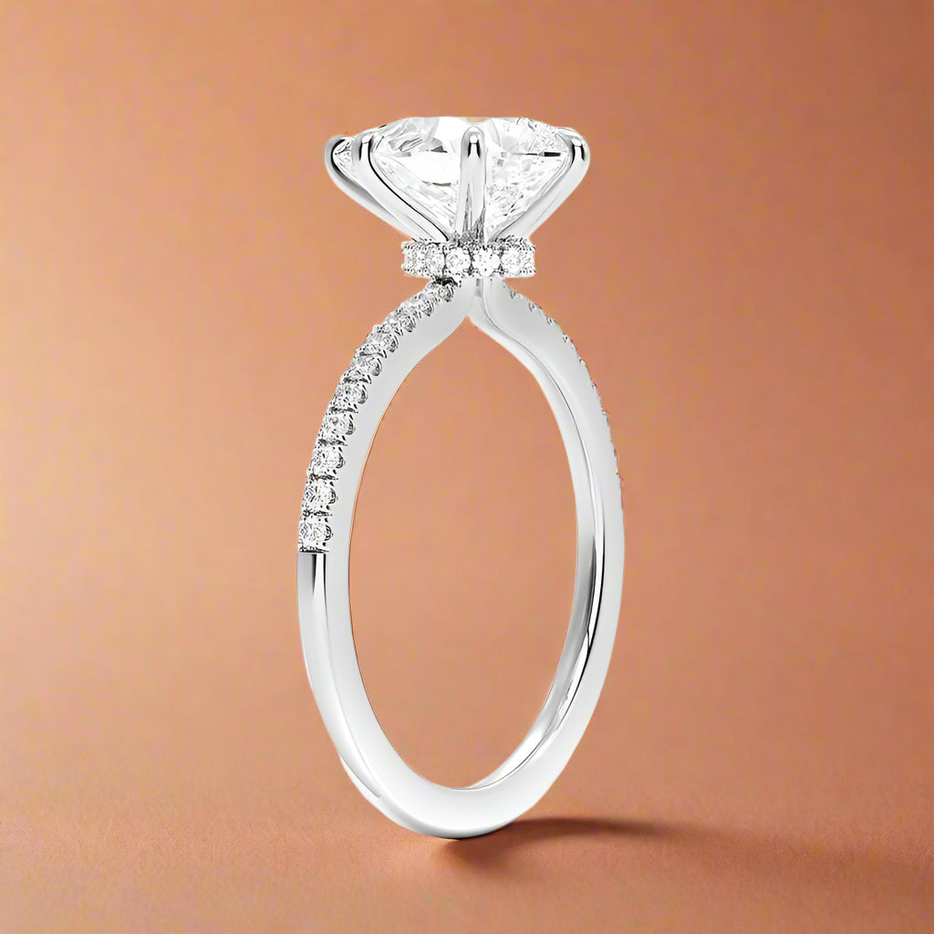 La Luna - Pear Cut Moissanite Engagement Ring