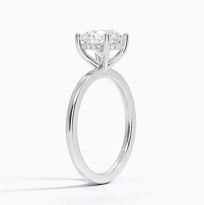 Venere - Round Cut Moissanite Engagement Ring