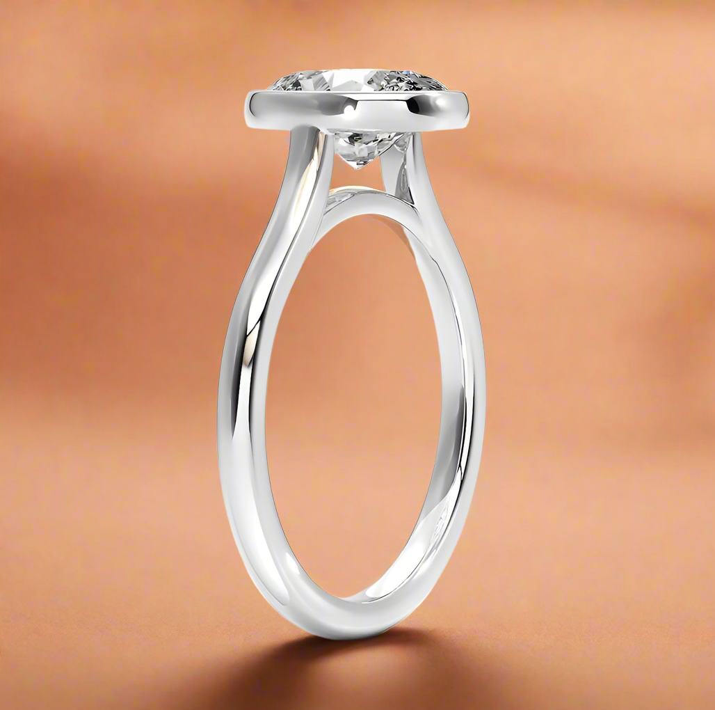 Abbraccio - Oval Cut Engagement Ring
