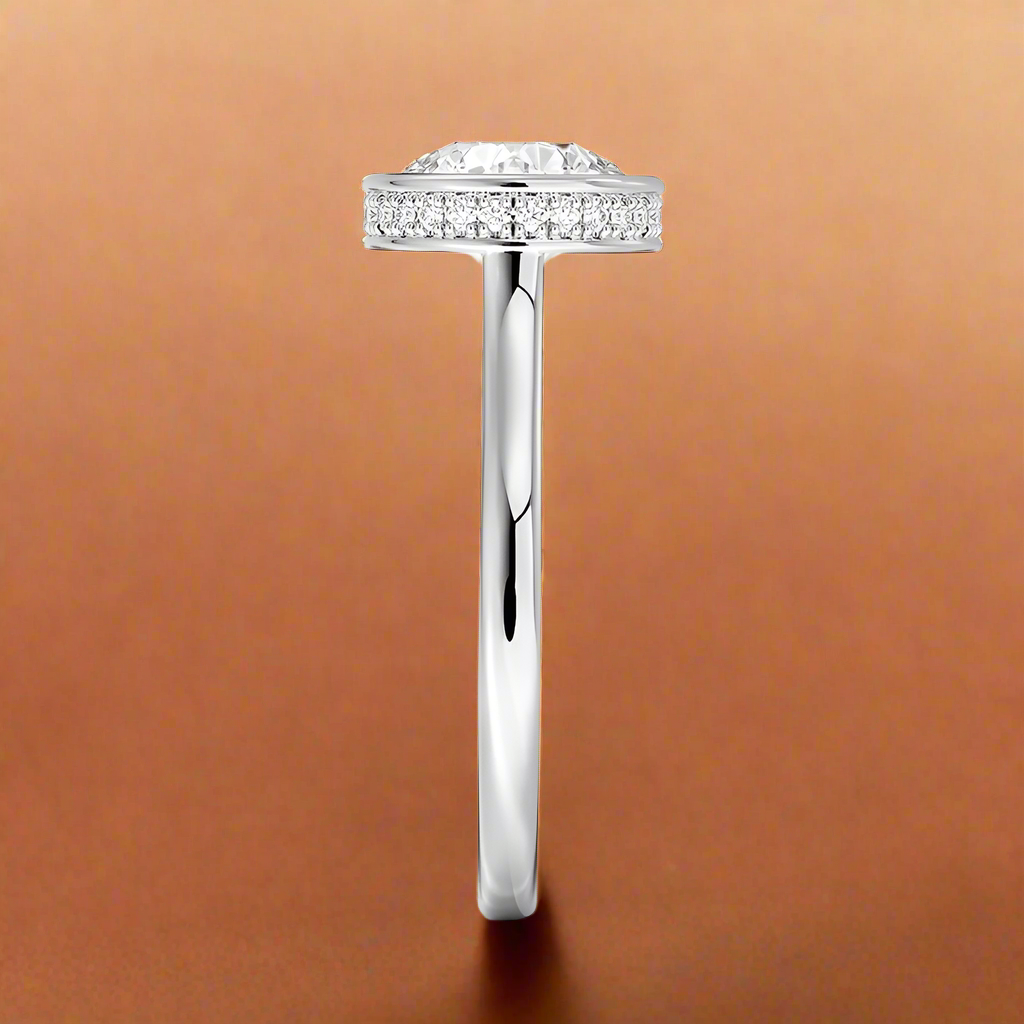 Abbraccio Hidden Halo - Round Cut Engagement Ring