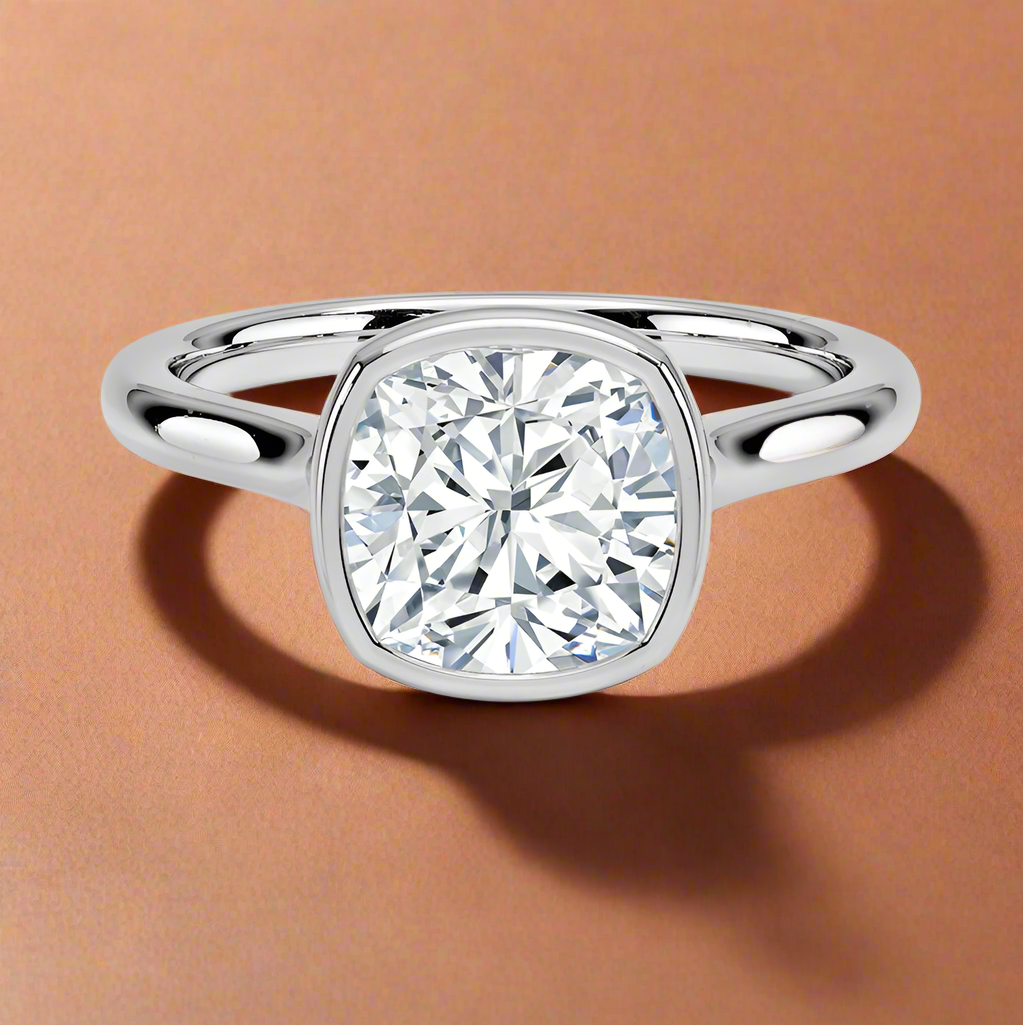 Abbraccio - Cushion Cut Engagement Ring