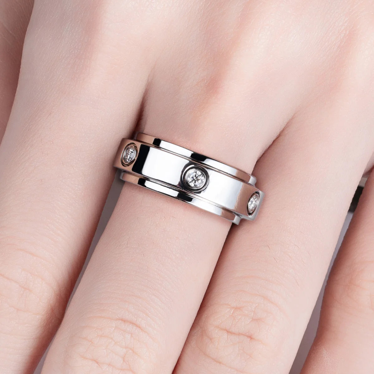 Novaspin™ Bold – ASMR Fidget Spinner Wedding Band