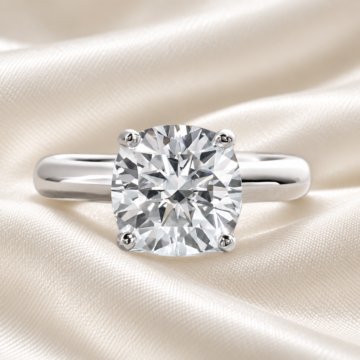 Cushion-Cut 3.5ct D-Colorless VVS1 Moissanite Engagement Ring - Diamond Alternative